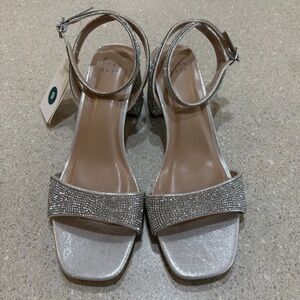 A New Day Women's Size 9 Block Heel Sandals Glittering Silver Rhinestone NWT